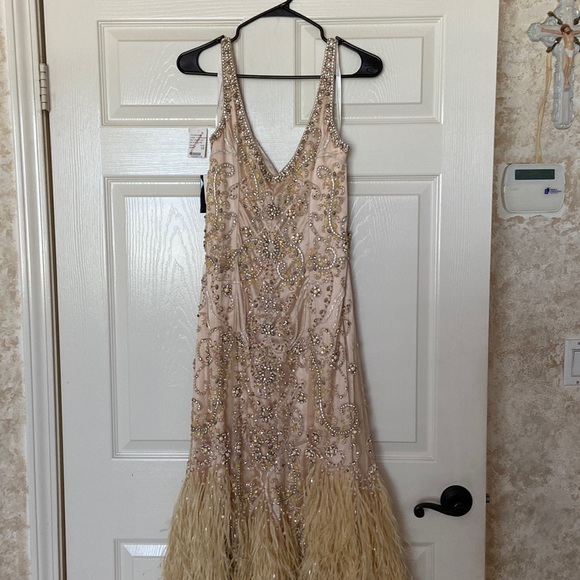 Terani Couture Formal Gown - Picture 4 of 8